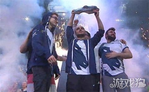 不仅仅是中 不仅仅是中