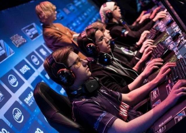 因达农一直 因达农一直