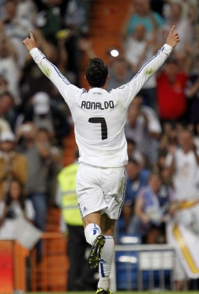 野手以轻盈 野手以轻盈