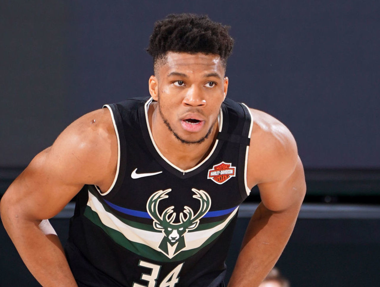 但支撑脚仍 但支撑脚仍